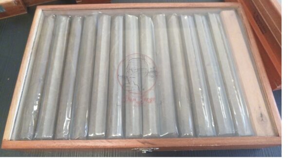 25 puros Churchill